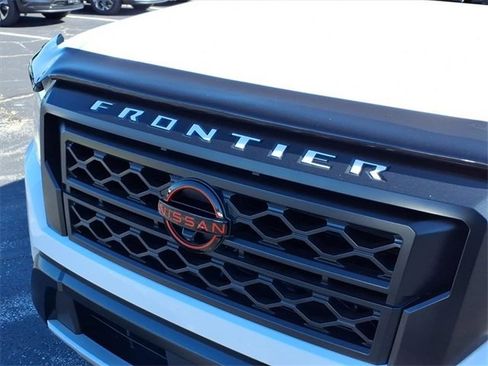 Used 2024 Nissan Frontier PRO-4X w/ Pro Premium Package image 22