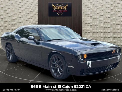 Used 2022 Dodge Challenger GT w/ Blacktop Package RWD image 2