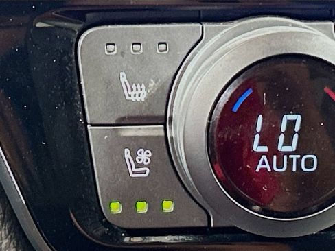 Used 2024 Toyota Grand Highlander AWD image 17