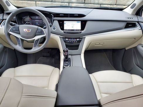 Certified 2023 Cadillac XT5 Premium Luxury w/ LPO, Floor Liner Package image 19