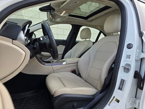 Used 2021 Mercedes-Benz C 300 4MATIC Sedan image 20
