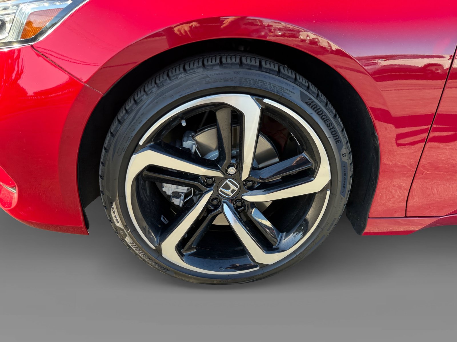 Used 2019 Honda Accord Sport image 9