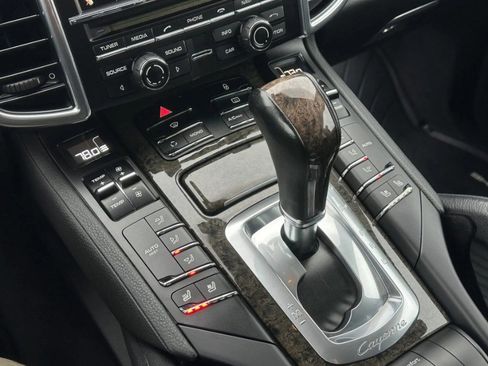 Used 2013 Porsche Cayenne Diesel image 35