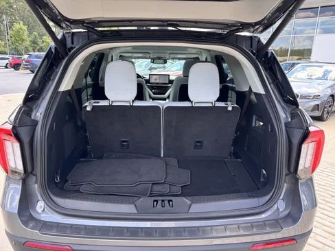 Used 2025 Ford Explorer Platinum w/ LUX Leather Package image 31