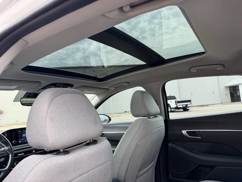 Used 2021 Hyundai Sonata SEL w/ Convenience Package FWD image 13