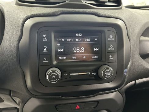 Used 2019 Jeep Renegade Sport w/ Sport Appearance Group AWD/4WD image 14