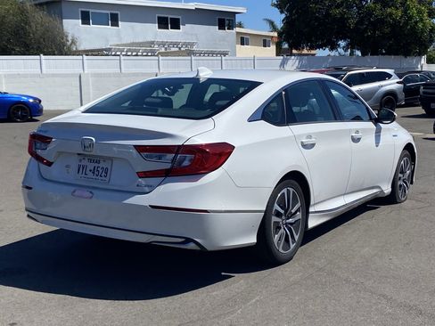 Used 2020 Honda Accord EX image 3