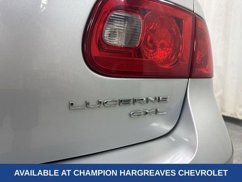 Used 2011 Buick Lucerne CXL FWD image 40