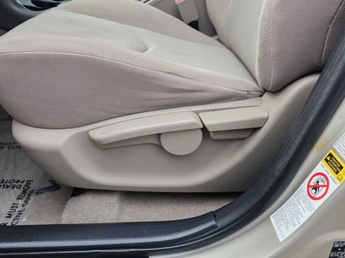 Used 2008 Toyota RAV4 Base image 28