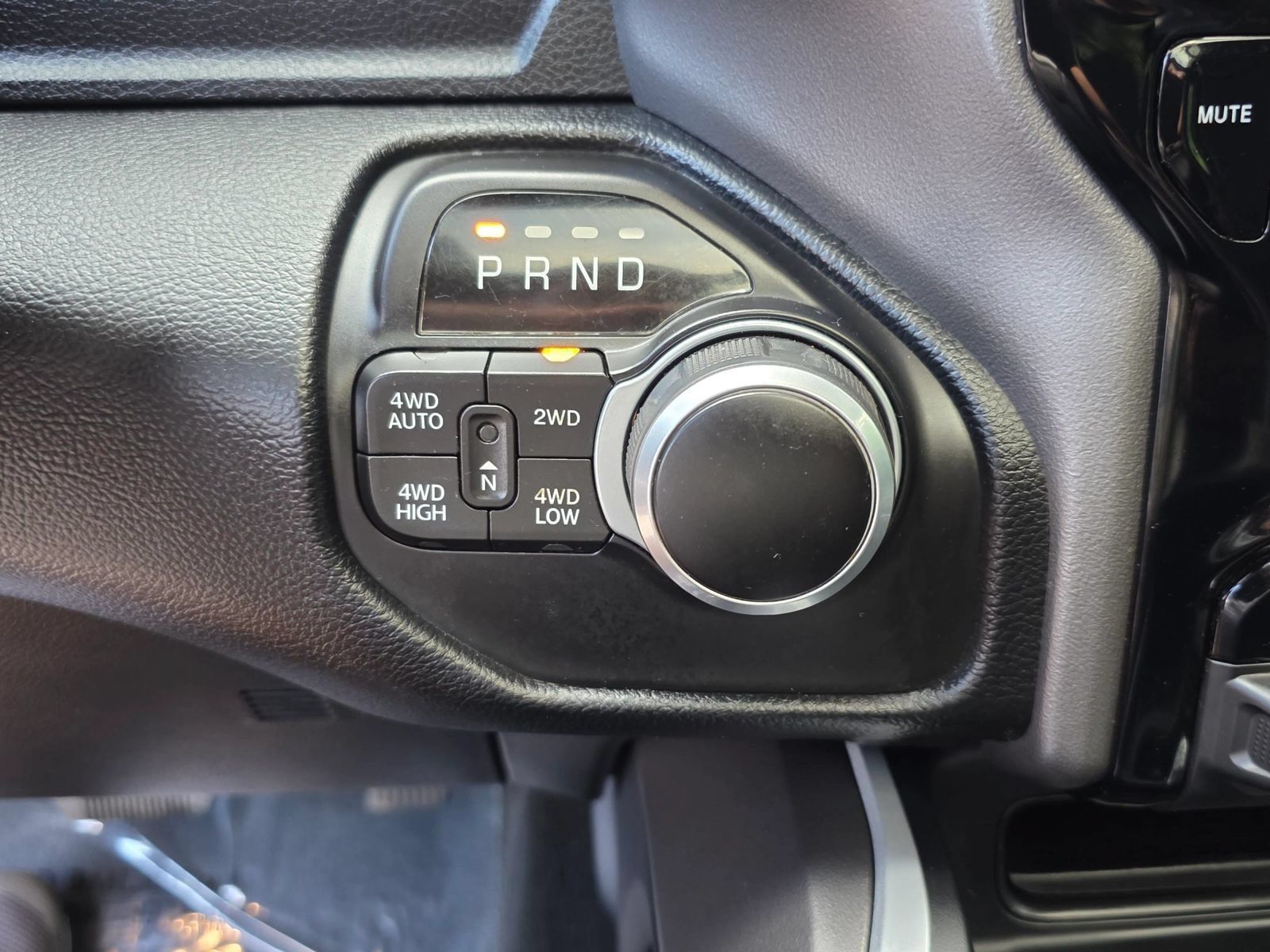 Used 2022 RAM 1500 Big Horn AWD/4WD image 18