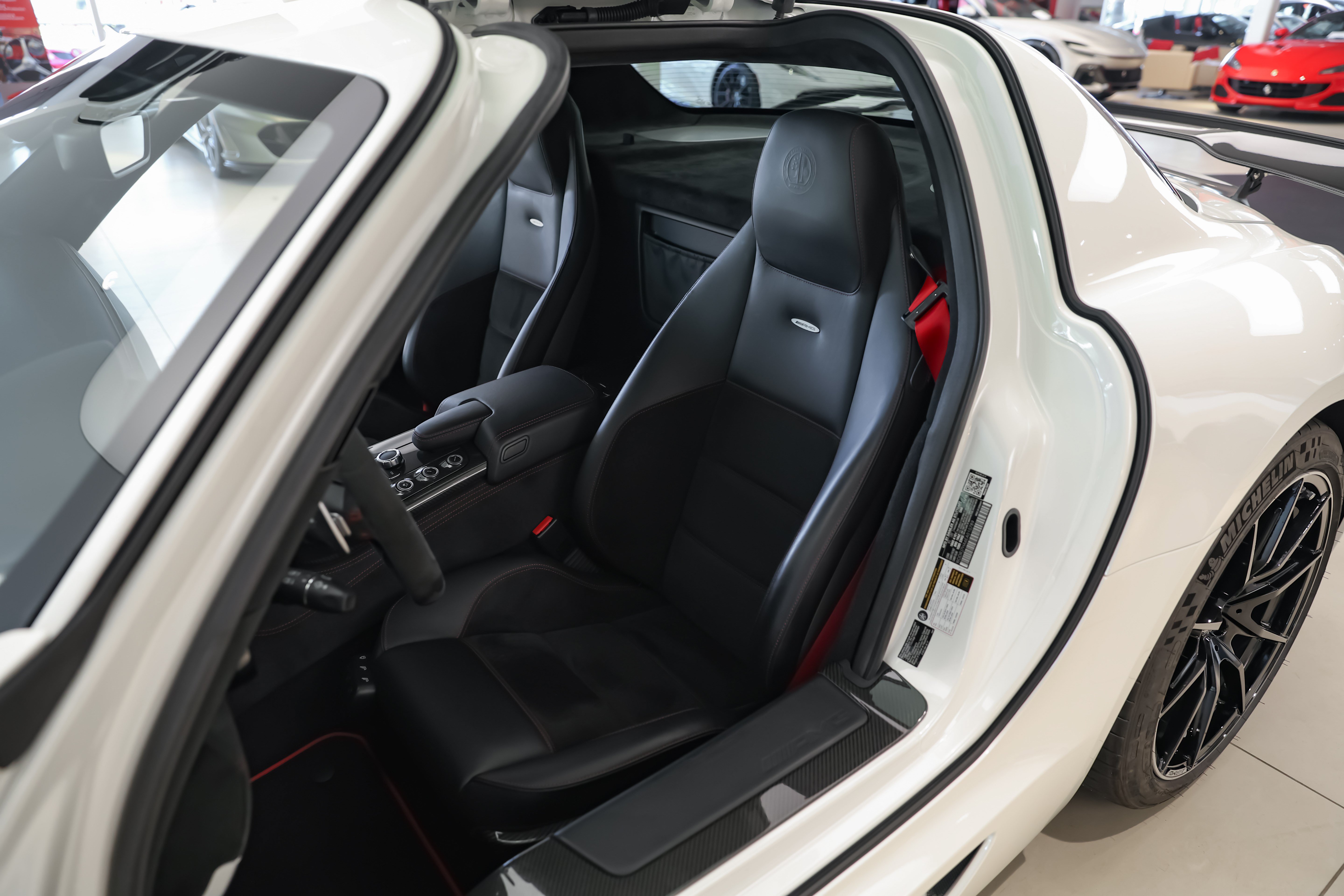 Used 2014 Mercedes-Benz SLS AMG Black Series image 9