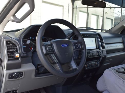 Used 2022 Ford F250 XLT w/ FX4 Off-Road Package image 10