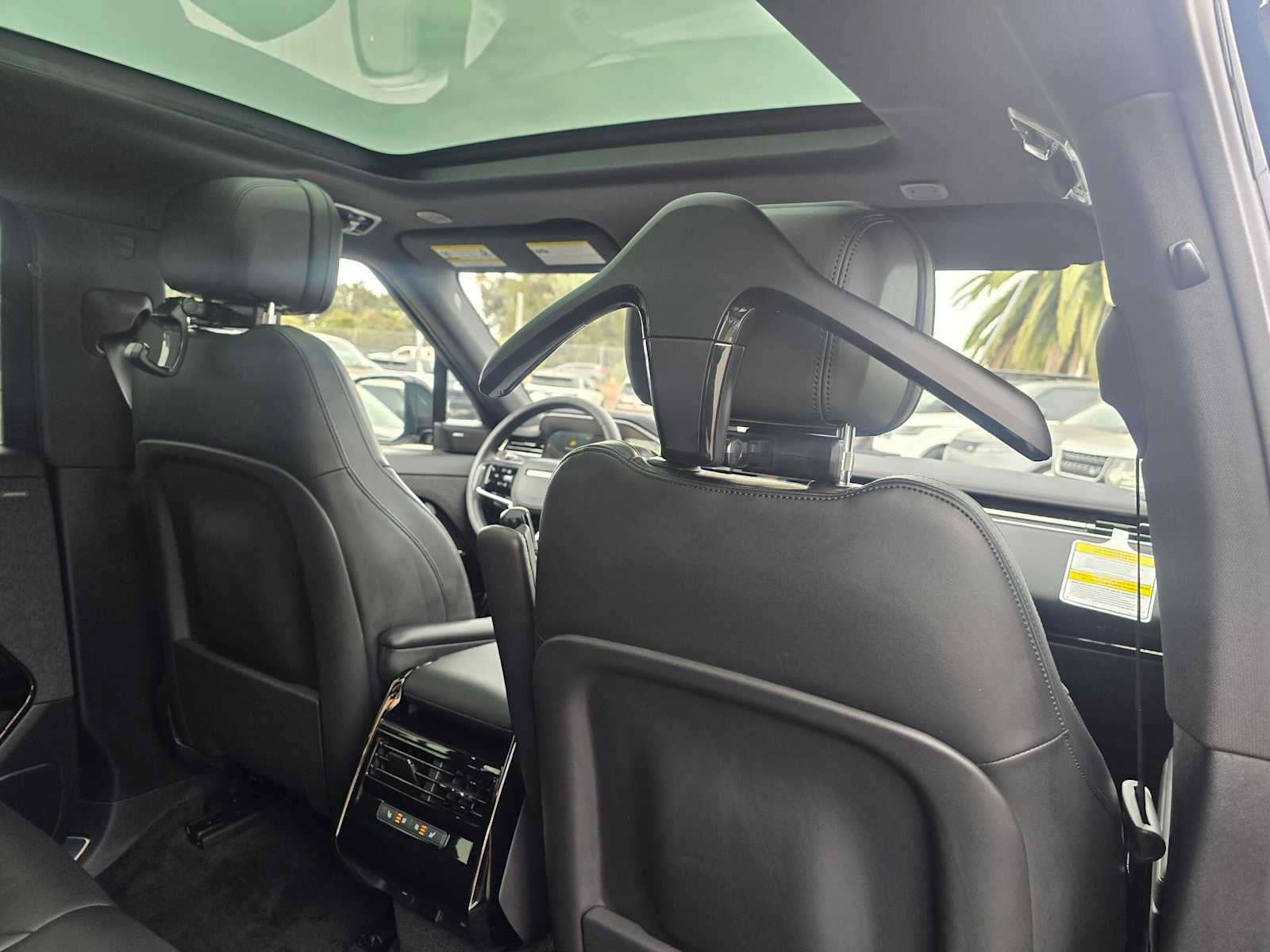 New 2027 Land Rover Range Rover Sport SE AWD/4WD image 13