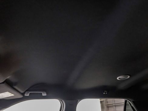 Used 2017 Ford Explorer XLT w/ Equipment Group 202A image 28