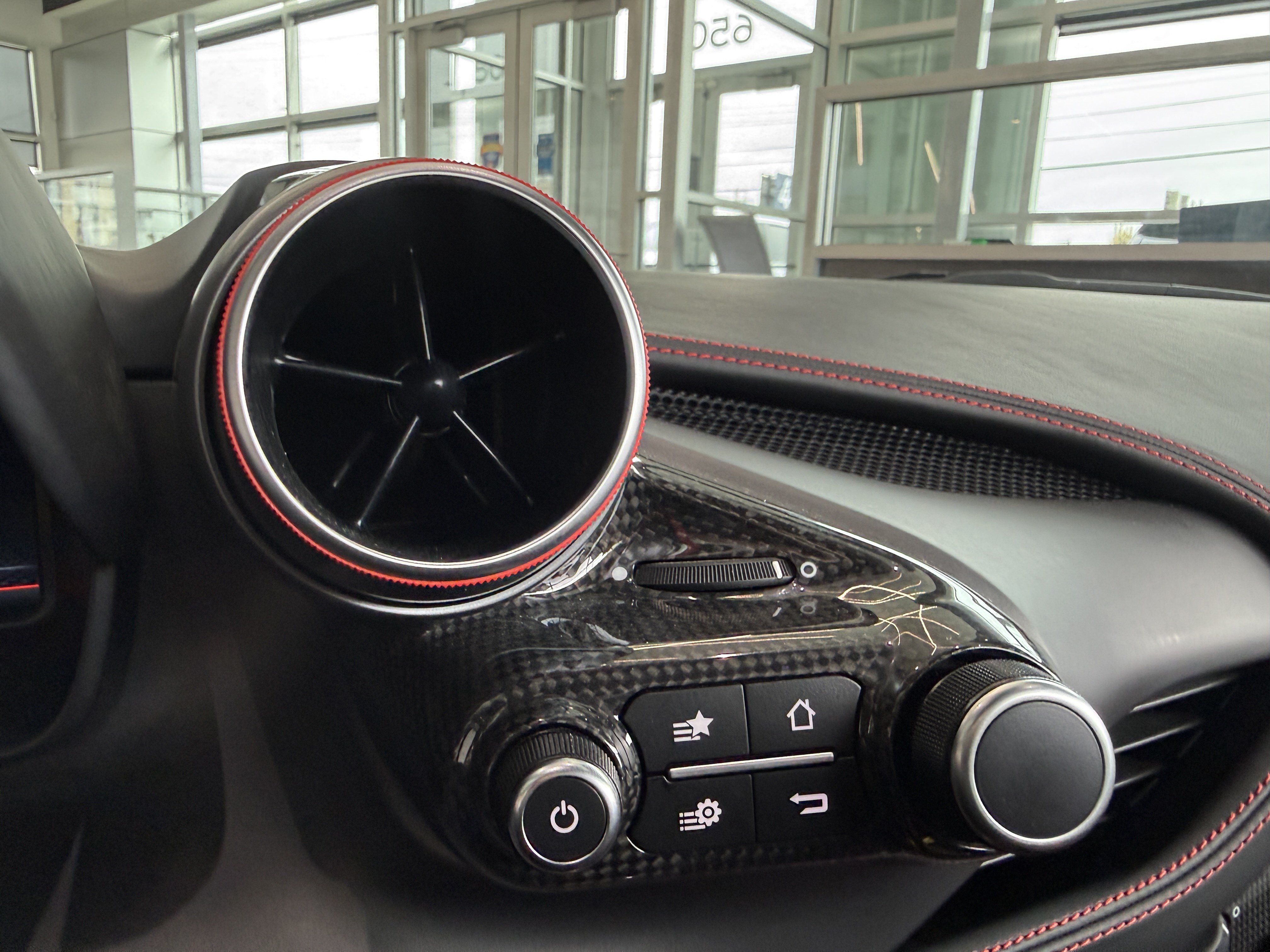 Used 2021 Ferrari F8 Tributo RWD image 24