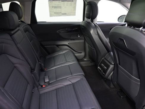 New 2026 Lincoln Nautilus Reserve w/ Jet Appearance Package image 18