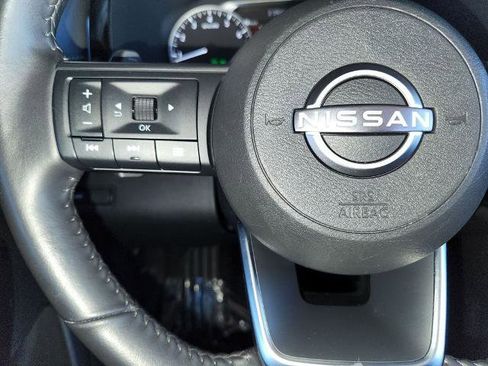 Certified 2025 Nissan Pathfinder SV image 24