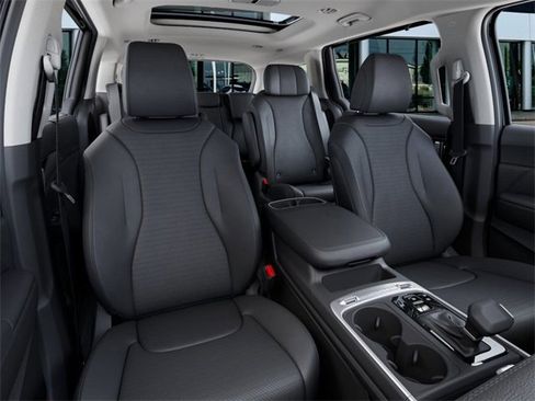 New 2026 Kia Carnival SX Prestige image 15