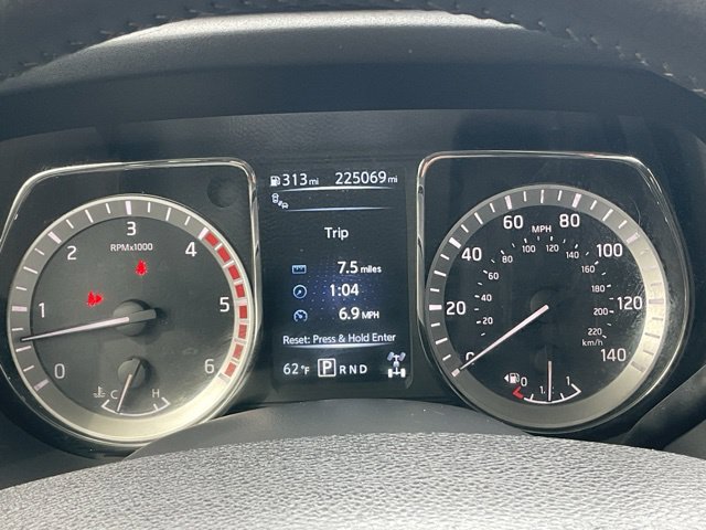 Used 2017 Nissan Titan PRO-4X AWD/4WD image 23