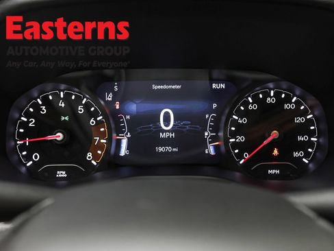Used 2023 Jeep Compass Latitude AWD/4WD image 17