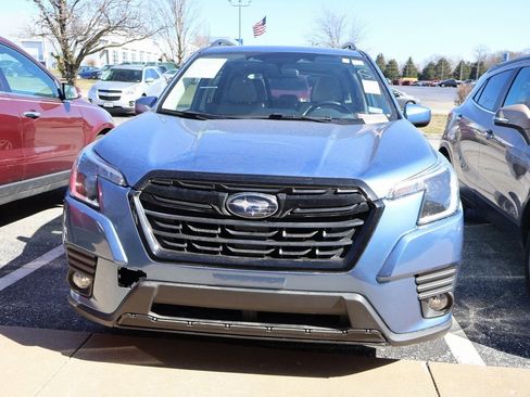 Used 2023 Subaru Forester Premium image 6