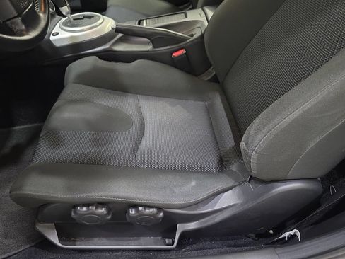 Used 2008 Nissan 350Z Enthusiast RWD image 28