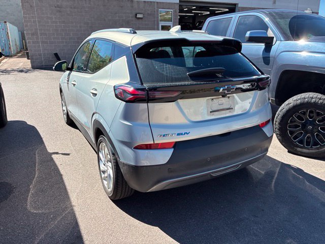 Used 2023 Chevrolet Bolt EUV LT w/ Driver Confidence Package FWD image 3