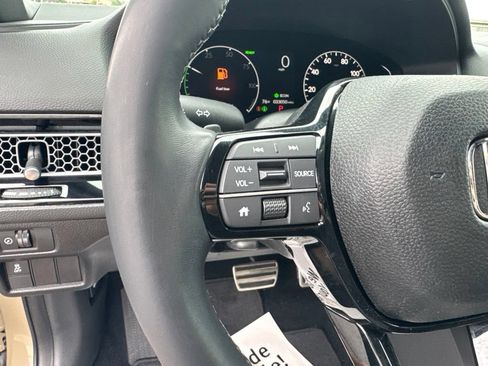 Used 2025 Honda Civic Sport image 13