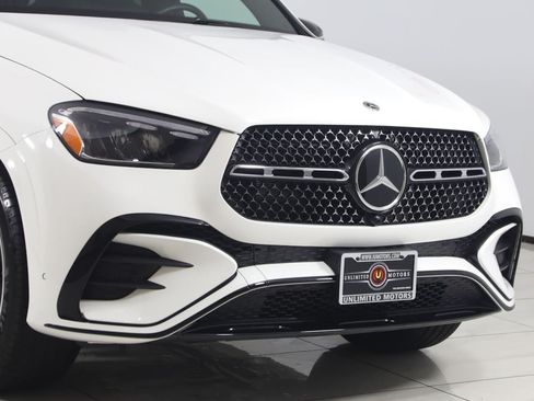 Used 2025 Mercedes-Benz GLE 450 4MATIC image 43