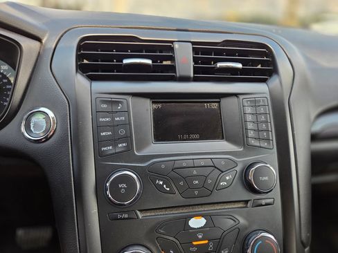Used 2018 Ford Fusion S w/ Equipment Group 101A FWD image 19