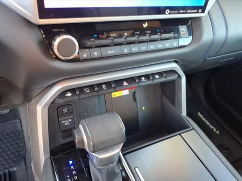 Used 2023 Toyota Tundra Platinum image 34