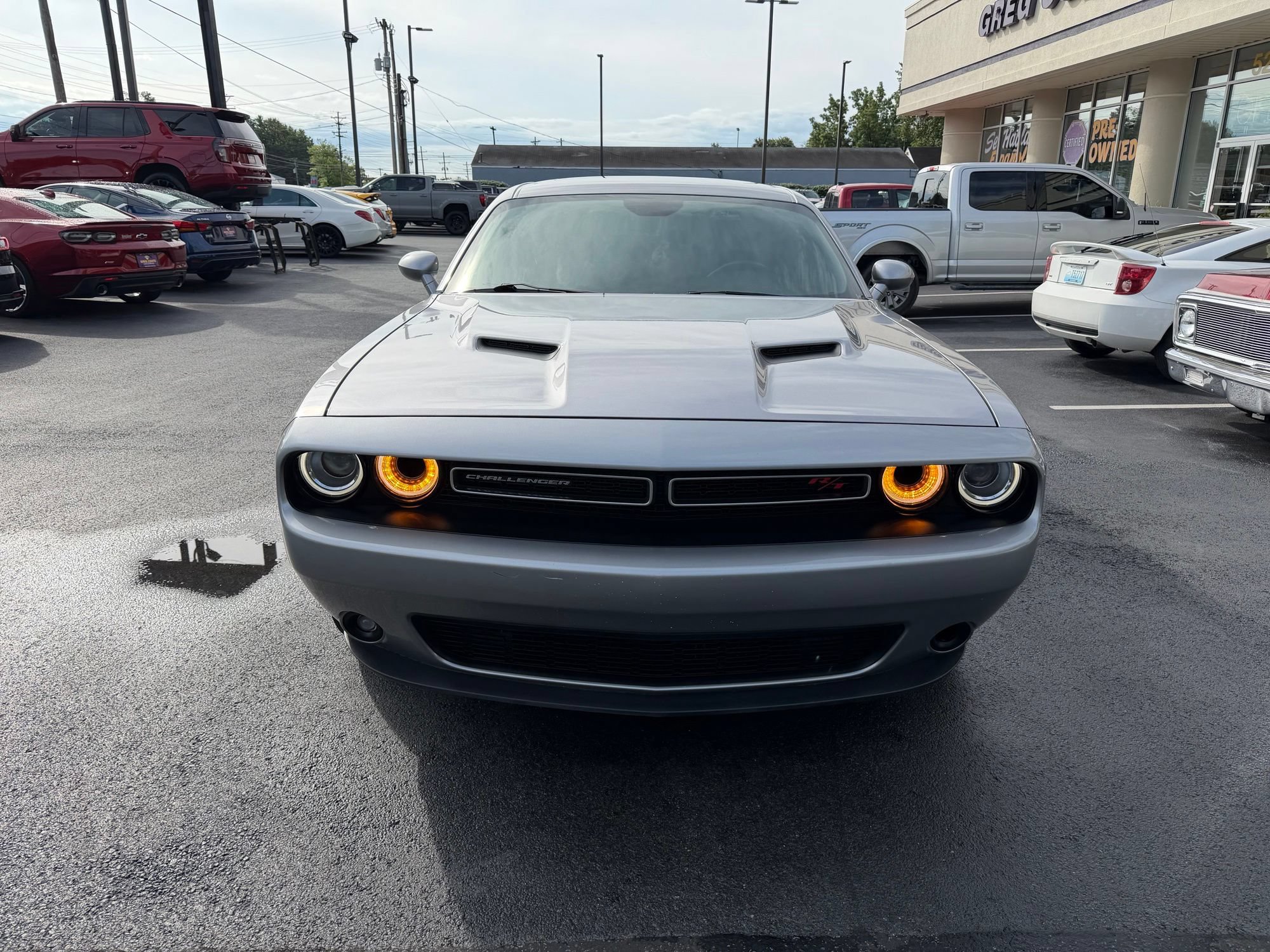 Used 2018 Dodge Challenger R/T RWD image 2