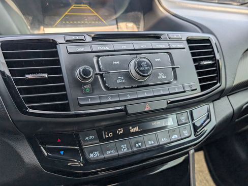 Used 2017 Honda Accord Sport Special Edition image 17