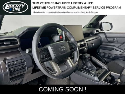 Used 2025 Toyota 4Runner SR5 image 9