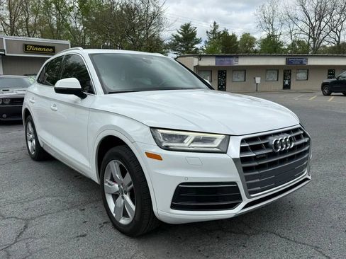 Used 2018 Audi Q5 2.0T Premium Plus w/ Premium Plus Package AWD/4WD image 3