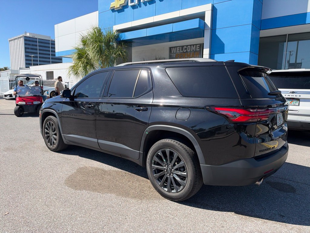 Used 2023 Chevrolet Traverse RS w/ LPO, Floor Liner Package AWD/4WD image 3