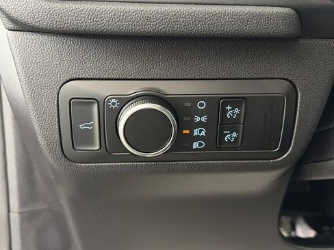 Used 2025 Ford Escape ST-Line w/ Tech Pack #1 image 32