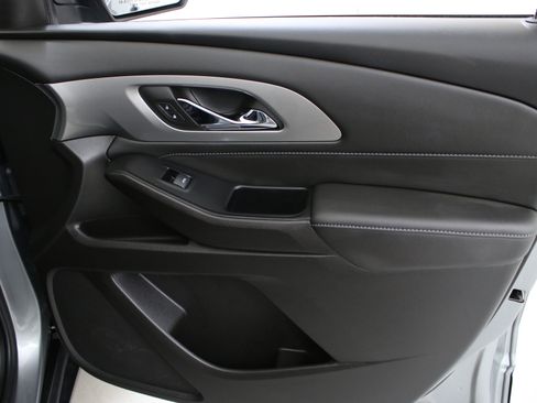 Used 2023 Chevrolet Traverse LT w/ LPO, Floor Liner Package AWD/4WD image 33
