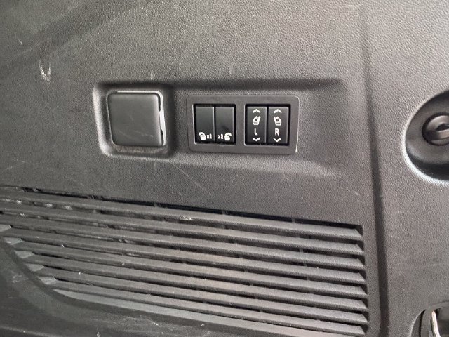 Used 2023 GMC Yukon XL Denali w/ Max Trailering Package AWD/4WD image 19