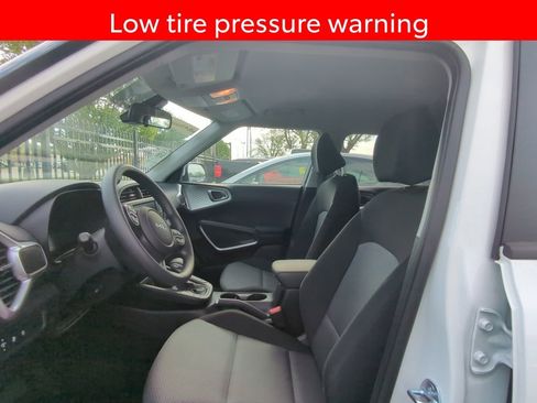 Used 2025 Kia Soul S image 6