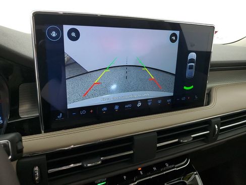 Certified 2024 Lincoln Corsair AWD image 28