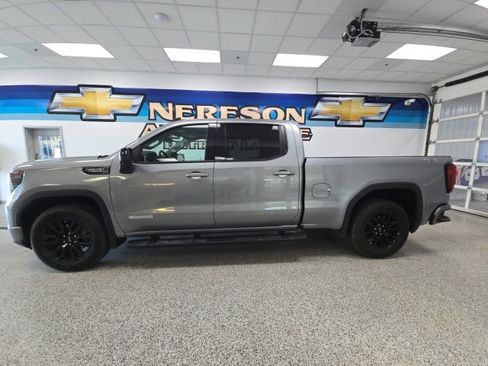 Used 2025 GMC Sierra 1500 Elevation w/ Elevation Premium Package image 4