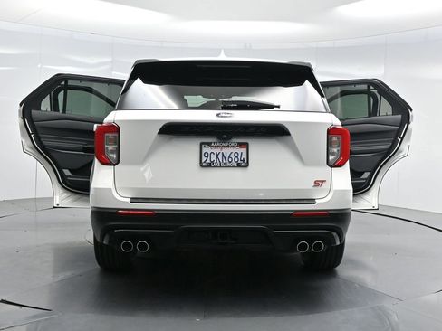 Used 2022 Ford Explorer ST w/ ST Street Pack image 39