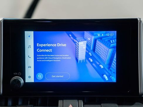 Used 2025 Toyota RAV4 XLE image 21