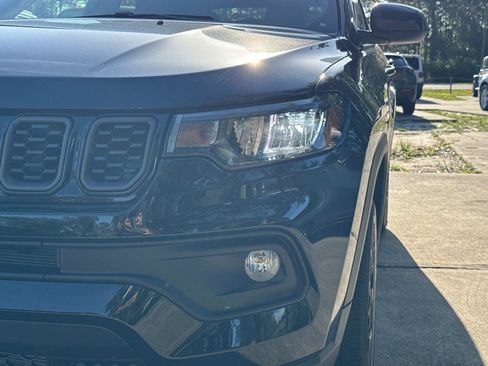 New 2026 Jeep Compass Latitude AWD/4WD image 9