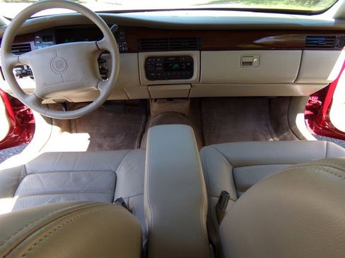 Used 1996 Cadillac De Ville Sedan FWD image 37