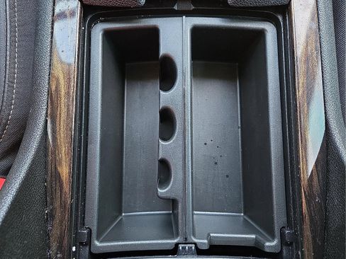 Used 2015 GMC Acadia Denali image 22