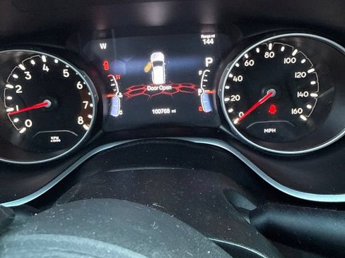 Used 2020 Jeep Compass Limited AWD/4WD image 4