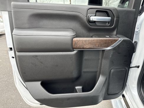 Used 2021 GMC Sierra 3500 Denali w/ Denali Ultimate Package image 28