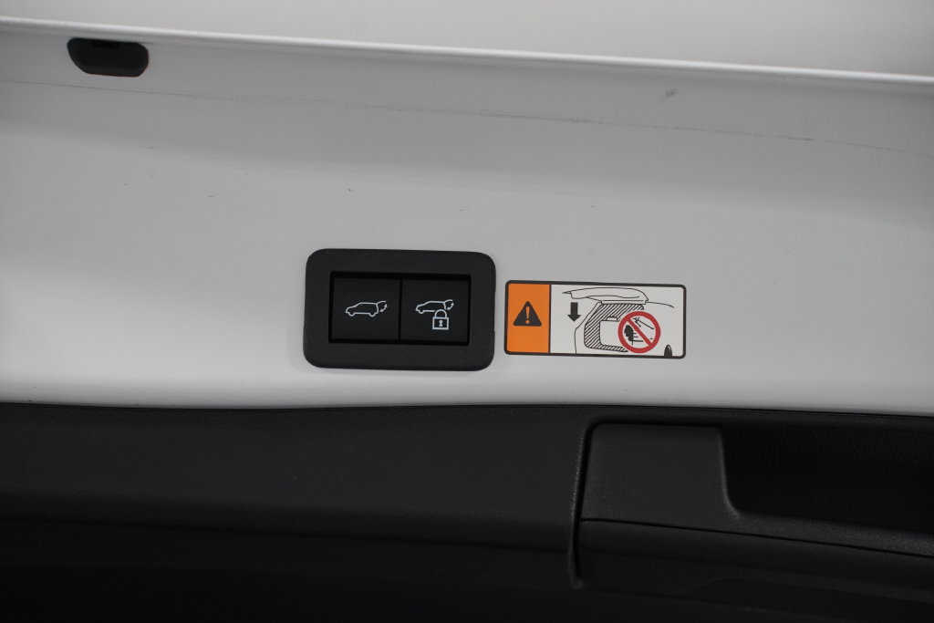 Certified 2026 Toyota RAV4 XLE Premium AWD/4WD image 33